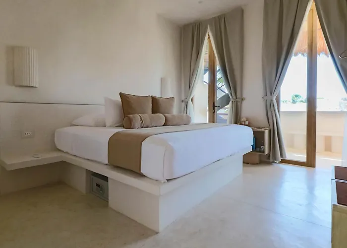 Panamera 4* Tulum